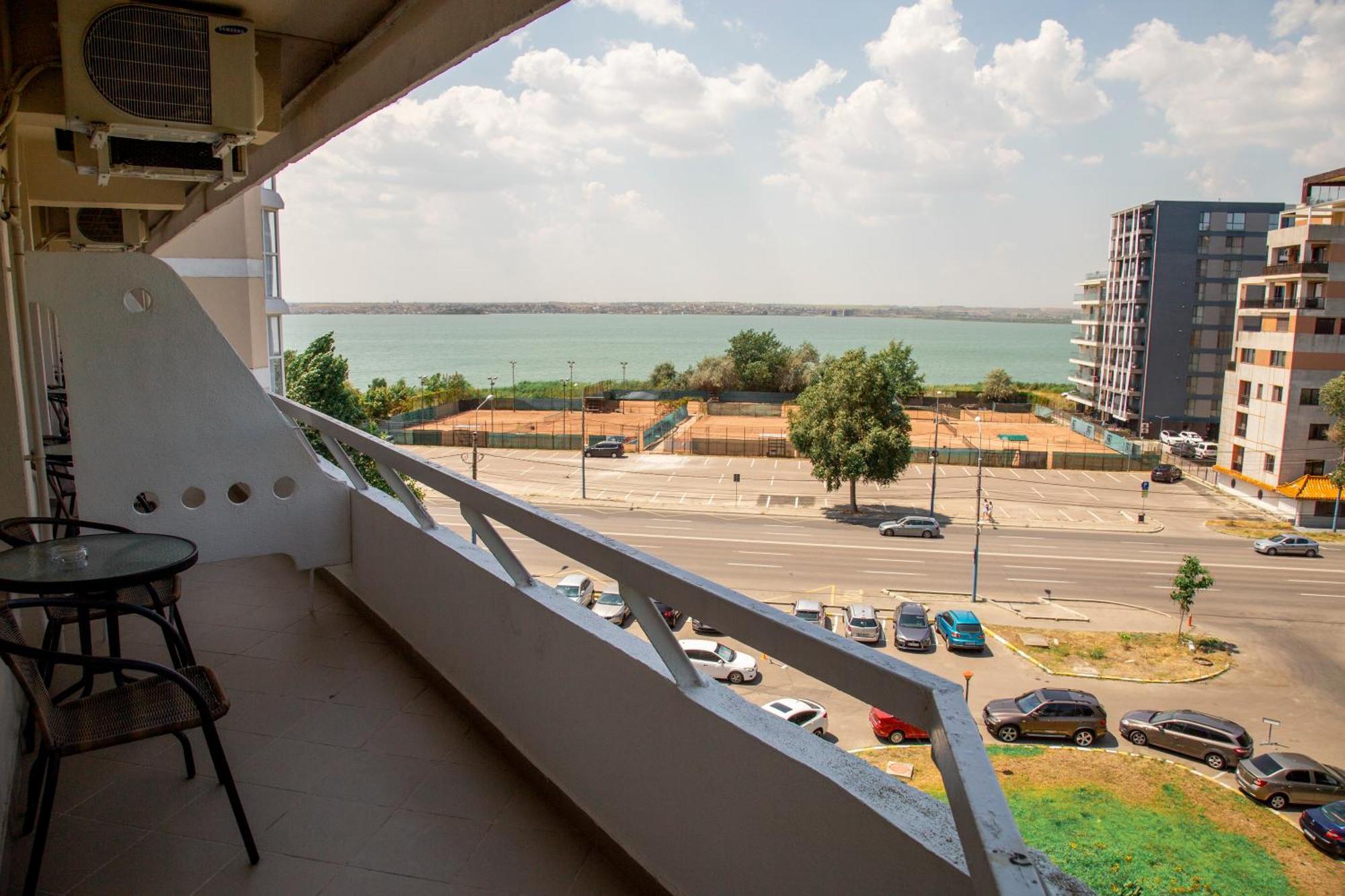 Hotel Ambasador Mamaia Exterior photo